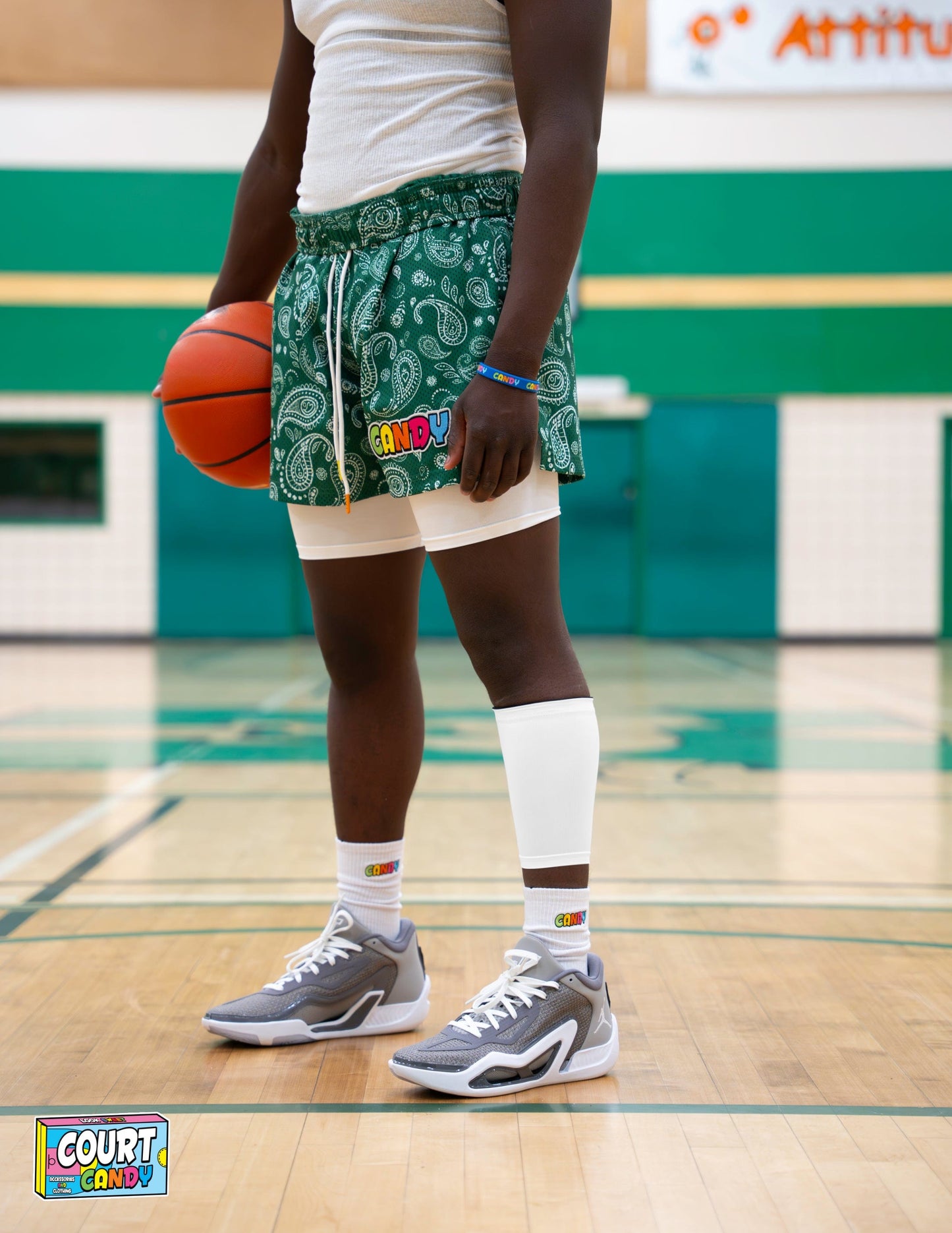 White Court Candy Basketball Compression Calf Sleeve Calf Sleeves Breathable Polyester Spandex Shin Sleeve Running Sleeve Ankle Short Long Compression Sock Men Women Youth Mens Womans